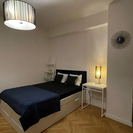 Plac Unii Lubelskiej Apartment